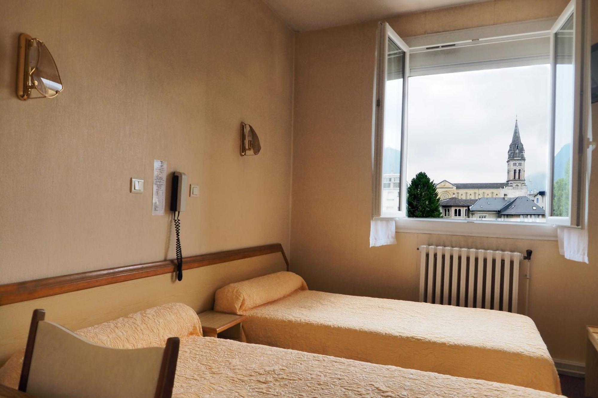 Hotel Helios Lourdes Szoba fotó
